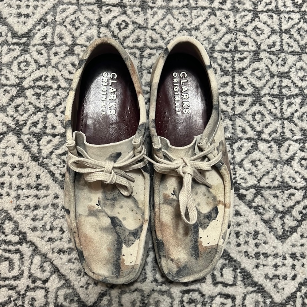 Clarks Wallabees